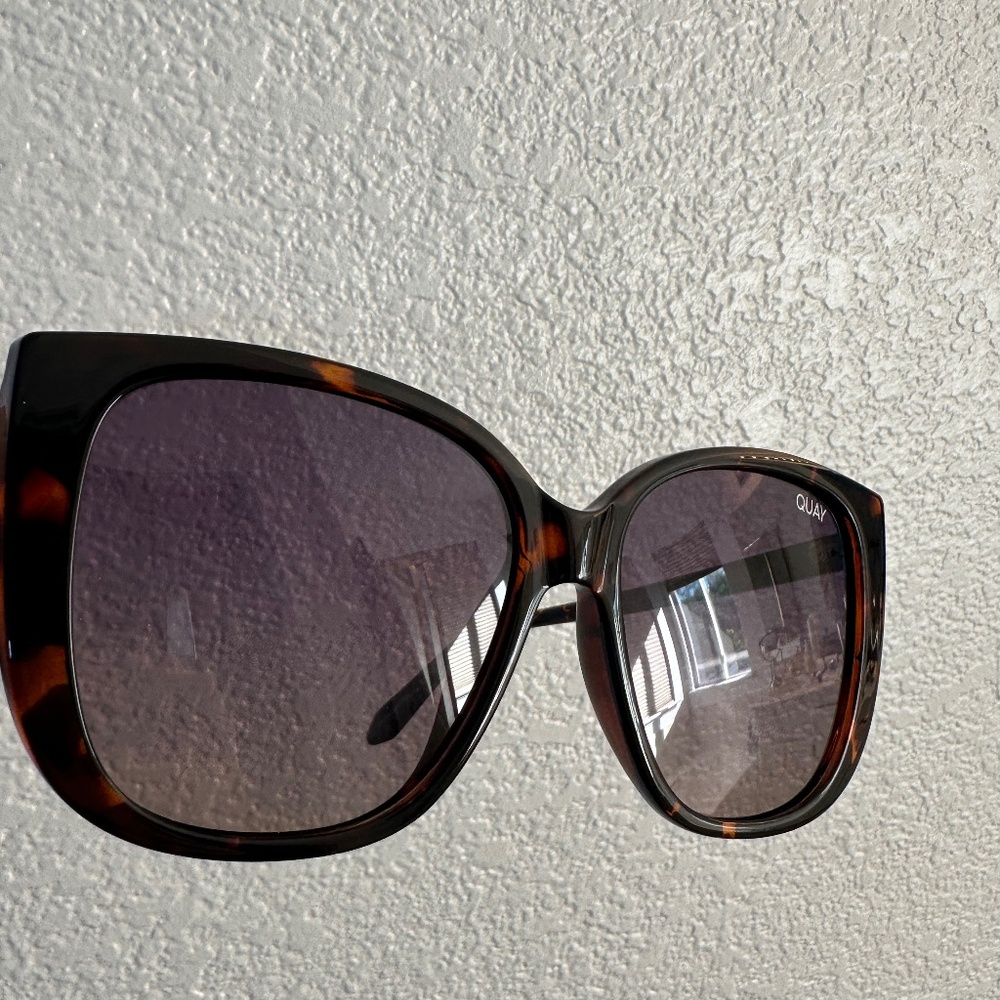 Quay Everafter Tortoise women's Sunglasses - Picture 3 of 5